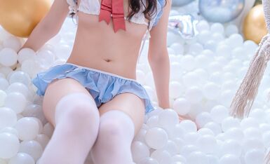 网红少女杪夏视图写真合集-爱丽丝梦游仙境4k