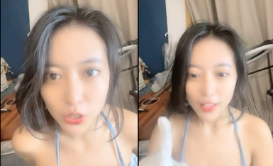 最近非常火，人气NO.1的超级清纯爆乳美腿才女，终于成功把闺蜜拉下