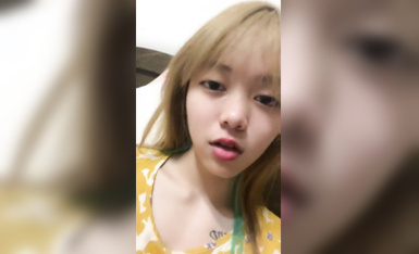 推薦！美乳學生親戚家大秀~【百事可愛】姑媽還在睡覺~ (6)