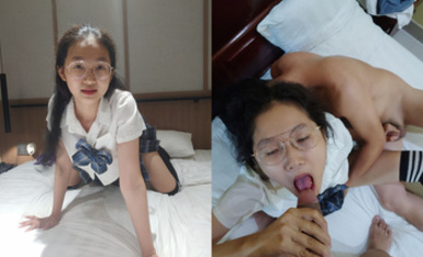 重磅炸弹！！！极品反差母狗 女大学生眼镜妹 露出 3P合集（1）