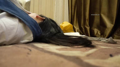 八月最新迷玩震撼福利私房售價170元MJ二人組迷玩雲南90後清純妹子岳X如捆綁倒立抽插各種方位角度拍特寫2 (1)