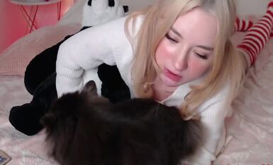 像极了娃娃的丰臀美穴大眼萌妹 直播合集10