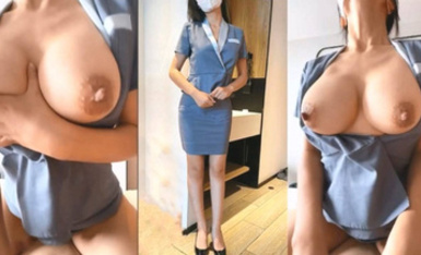 性感反差尤物【Adeless2】「不能幹啊，老公在樓下，被發現就完蛋了」，端莊優雅的反差人妻，磨磨唧唧的摸她幾下就開始流水了