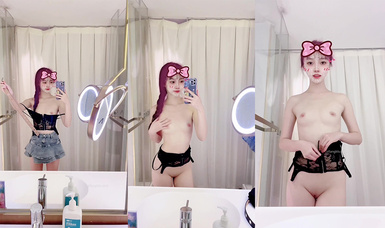 顏值身材天花板，超級品小母狗〖娜娜愛之屋〗自我調教，粉嫩小菊花戴上兔尾巴，絲襪大長腿 誘惑滿滿 (3)