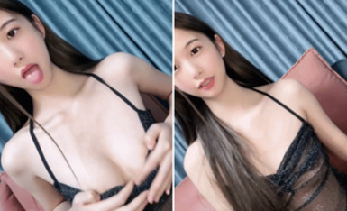 顶级尤物女神校花【广州学妹】绿播转黄下海诱惑！扒开丁字裤，干净粉嫩美穴，撩起裙子白嫩贫乳，细腰美腿扭动呻吟