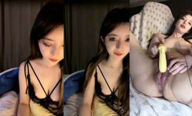 有著神級顏值，笑起來真的很像楊冪【棉棉熊】尺度全開，瘋狂抽插騷穴，白漿直流，衛生間現場尿尿 (3)