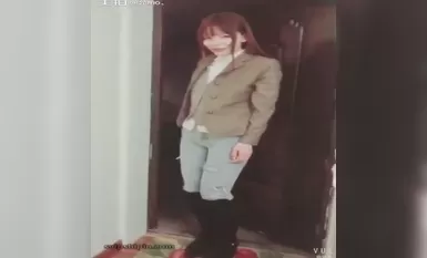 带标签长腿美少女的视频