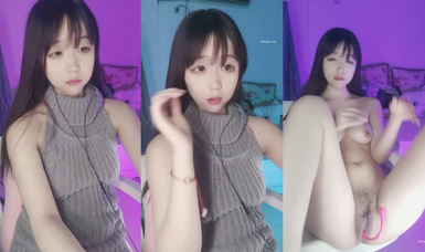 真實露臉學生妹，土豪重金定製，清純舞蹈校花【蘿莉小羊】福利①，裸舞勾引，跳蛋道具自慰 (3)