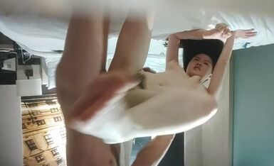 高品质探花，看着文静收完钱立马变骚，超近视角扣穴，完美肥臀骑坐，斜入爆插小穴