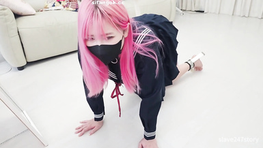 大波翹臀少女福利姬【小小Q】羞恥露出，穿著貞操褲在跑步機上運動 帶狗鏈做愛實錄 陰部插環 (4)