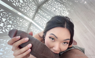 暗黑版黃齡！國產女留學生【Lucy Mochi】徹底淪為黑蟒的媚黑肛奴，被猶如手臂粗的驢屌爆操