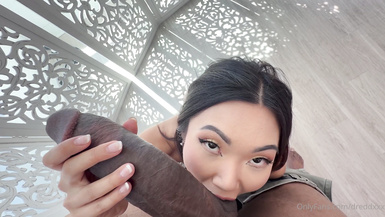 暗黑版黃齡！國產女留學生【Lucy Mochi】徹底淪為黑蟒的媚黑肛奴，被猶如手臂粗的驢屌爆操