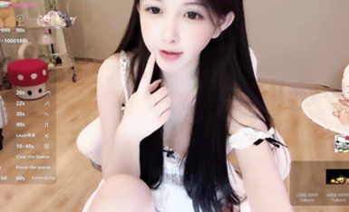 頂流女神【Hahaha_ha2】最新門票噴水大秀合集，各種情趣制服誘惑， 多個道具抽插 多次潮噴 淫水如高射炮 噴的地板上猶如一片汪洋 (92)